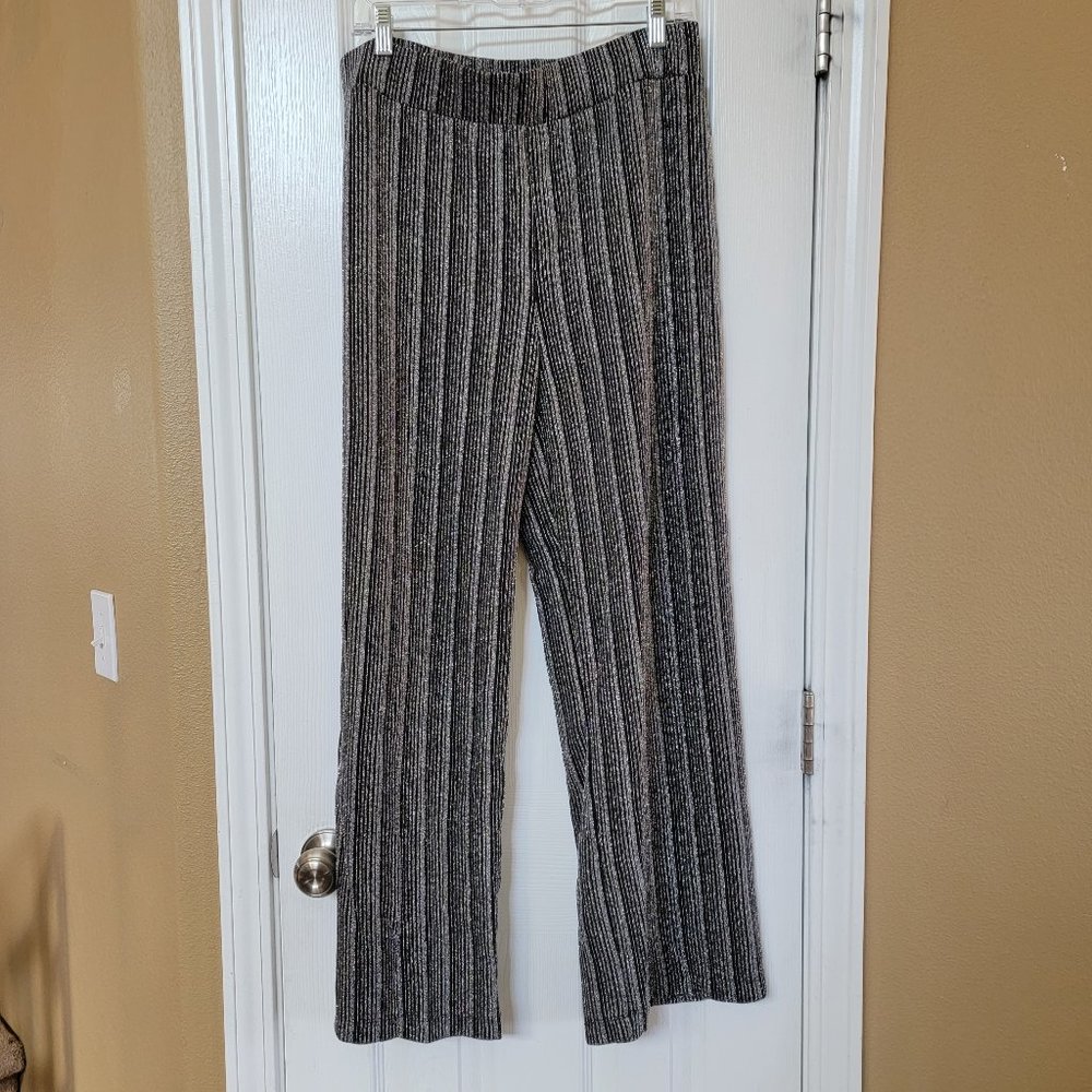 NWOT JM Collection Pants, Ladies Large, Black with Silver Stripes